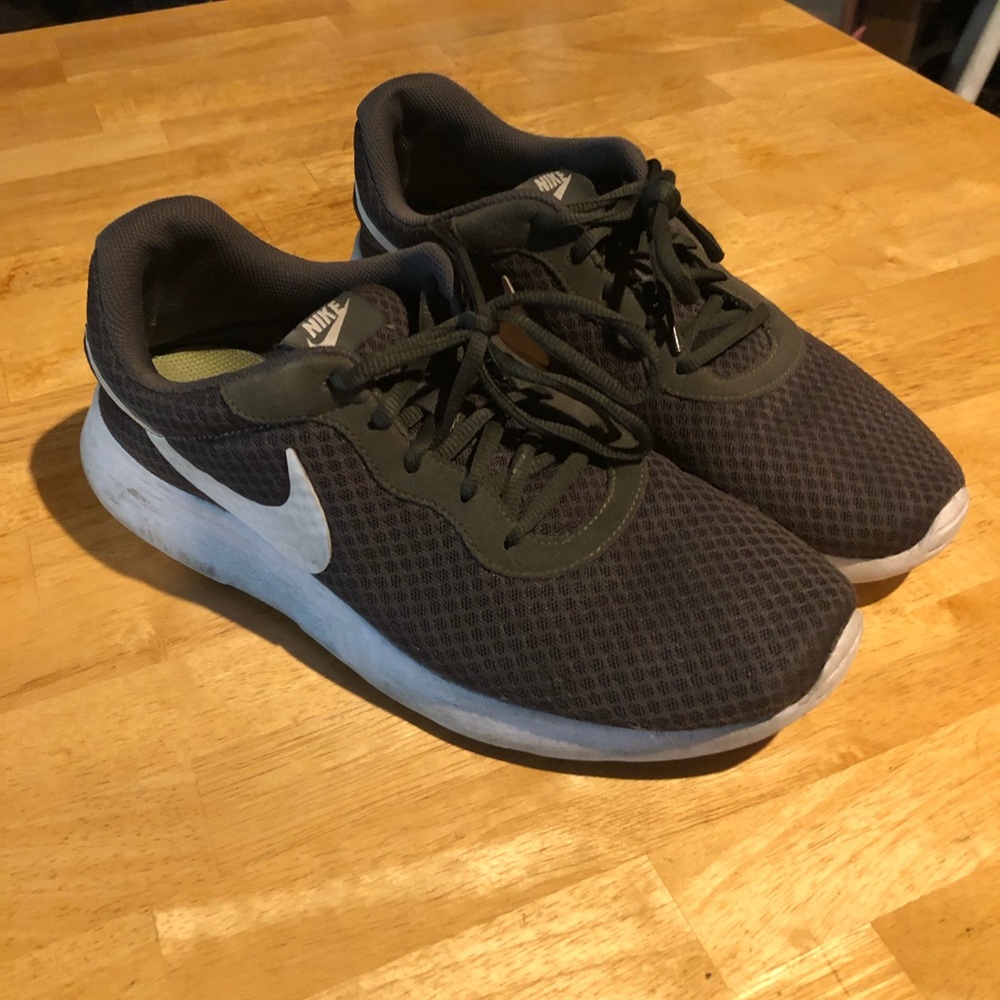 Olive green Nike’s